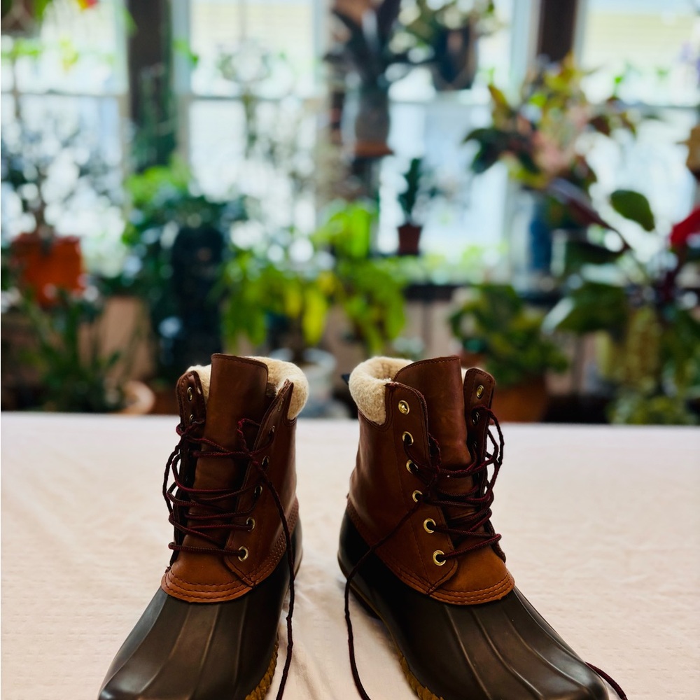 Tommy Hilfiger Ankle Boots Brown and Black with Plush Lining - Picture 2 of 8